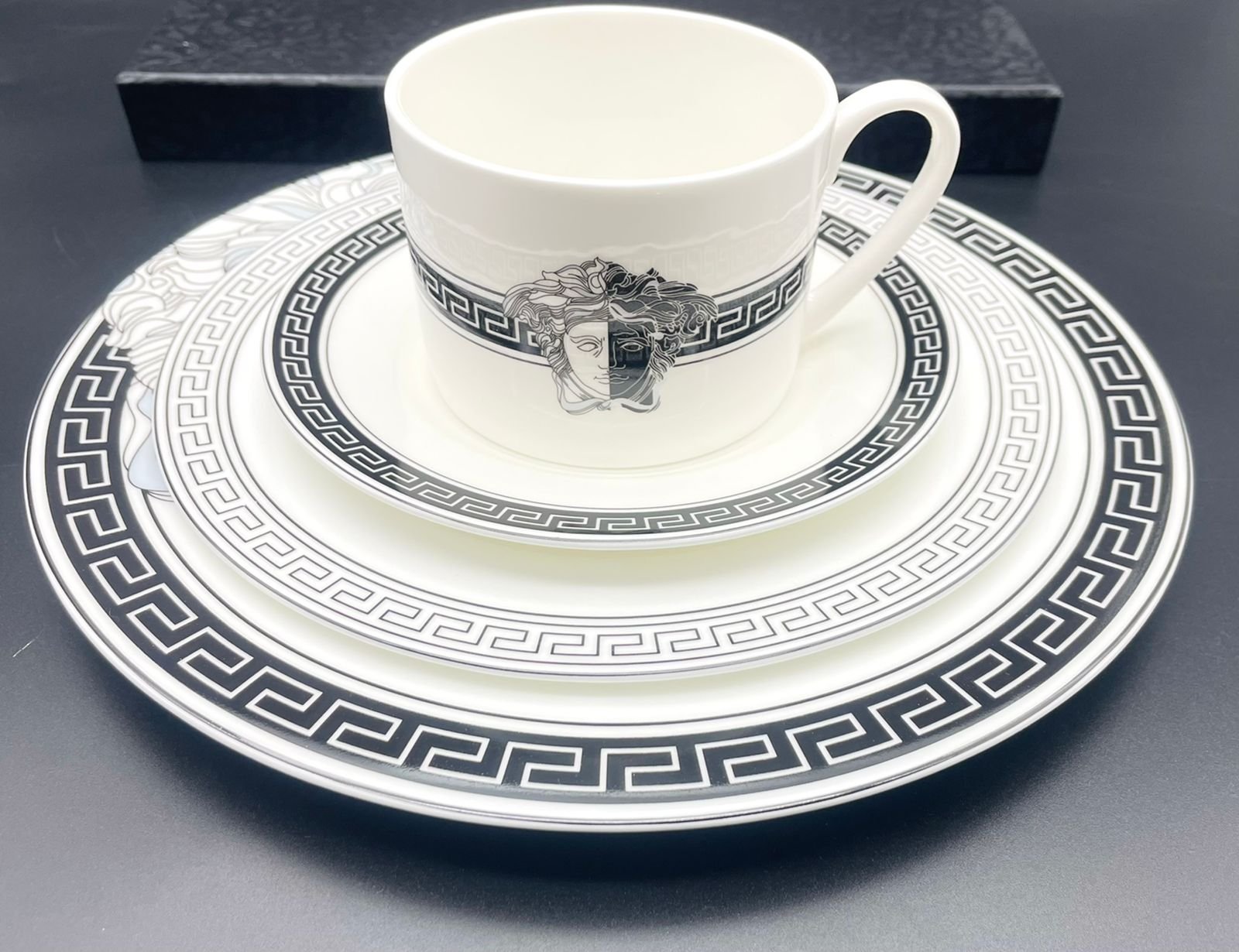 New Arrival Versace set of 3 pieces - Versace Kitchen and Dining | Aleppo Gift UAE